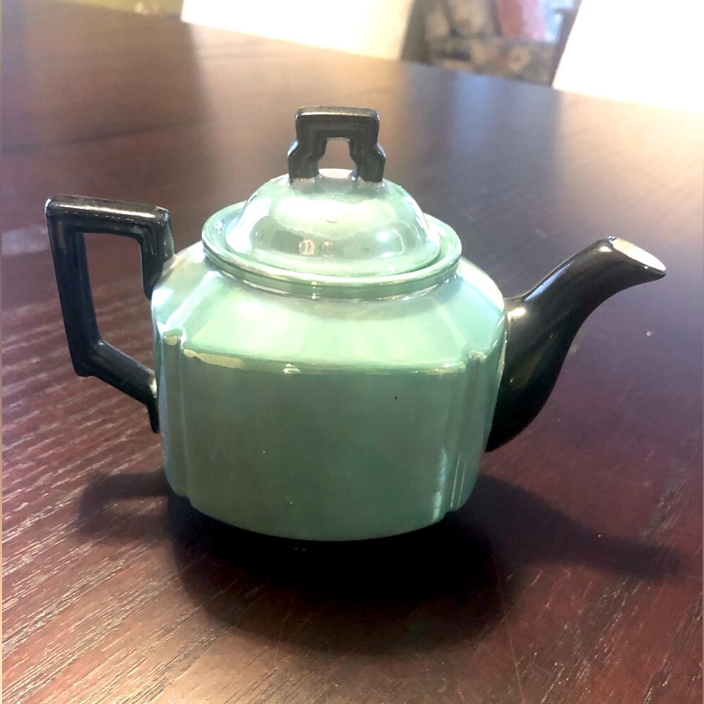 Japanese Tea Set - Picture 2 of 5